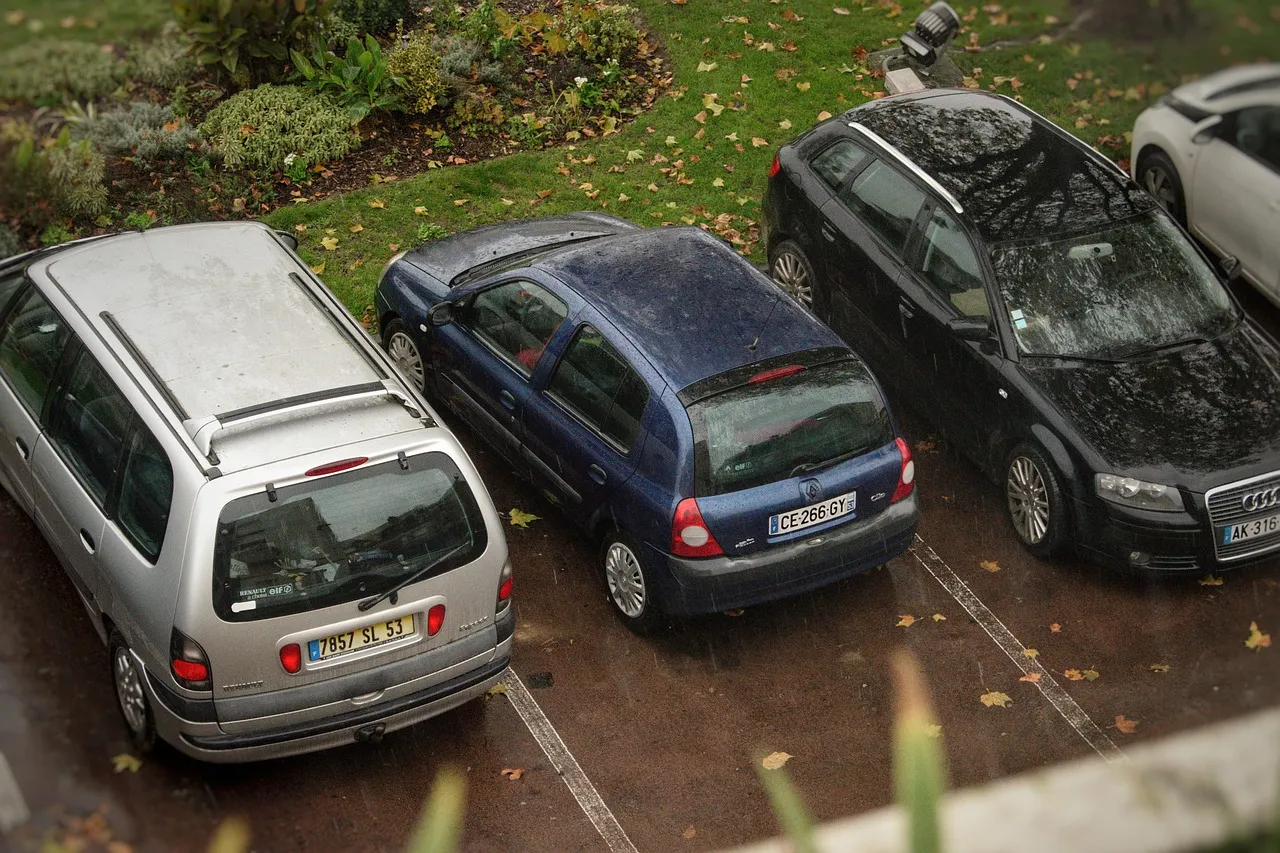 Convenient and Affordable: Rent Car Malaga Airport with Fetajo
