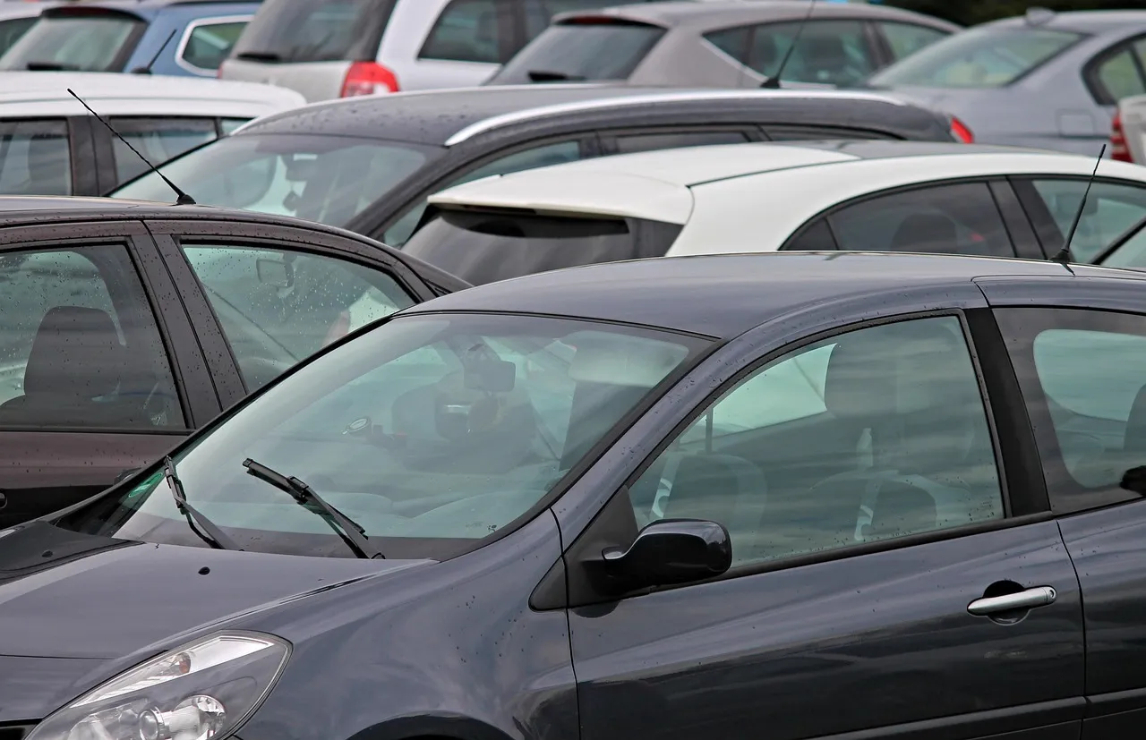 Convenient and Affordable: Rent Car Malaga Airport with Fetajo
